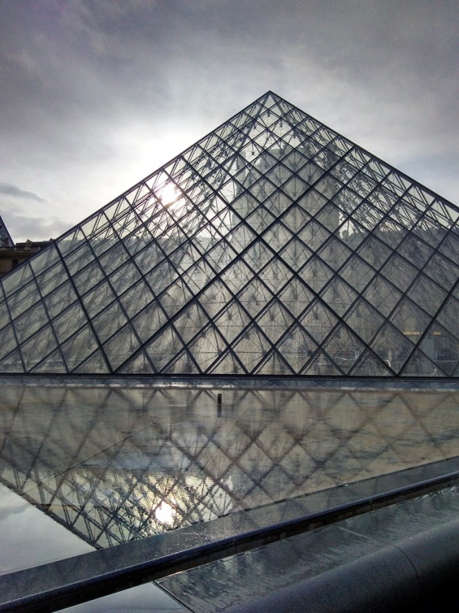 Viagem de trem pela Europa, Paris, França (Natália Cagnani)
