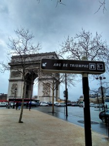 Viagem de trem pela Europa, Paris, França (Natália Cagnani)