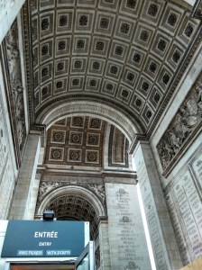 Viagem de trem pela Europa, Paris, França (Natália Cagnani)