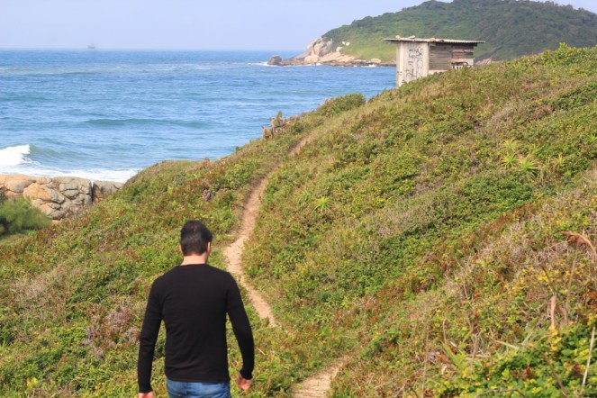 008_Trilha Porto Novo na Praia do Rosa (Natália Cagnani)