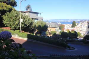 Lombard Street, a rua mais sinuosa de San Francisco Natália Cagnani)
