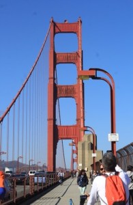 Atravessando a ponte Golden Gate em San Francisco (Natália Cagnani)