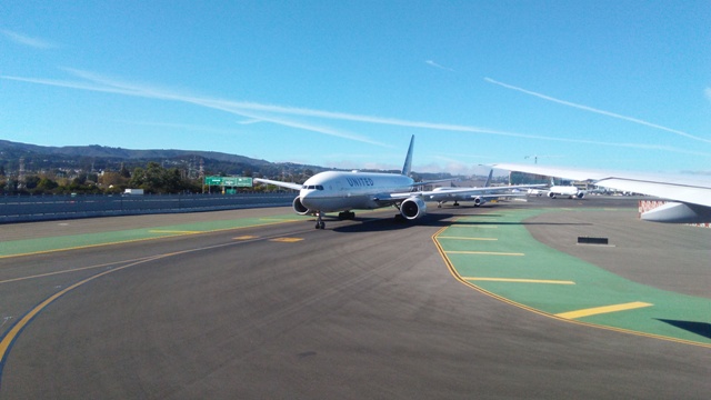 Avião da United Airlines em conexão nos EUA (Natália Cagnani)