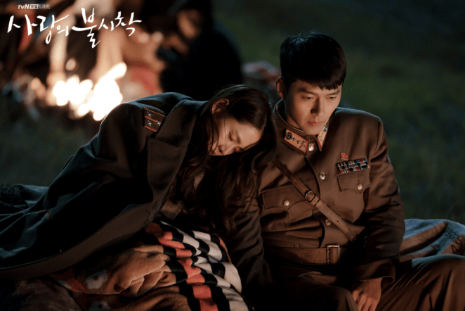 Yoon Se-Ri e Ri Jeong-Hyeok em Crash Landing on You