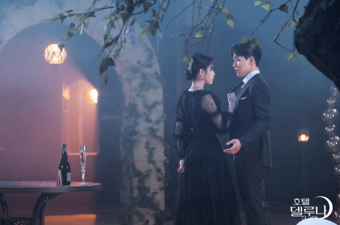 Drama coreano Hotel del Luna (tvN)