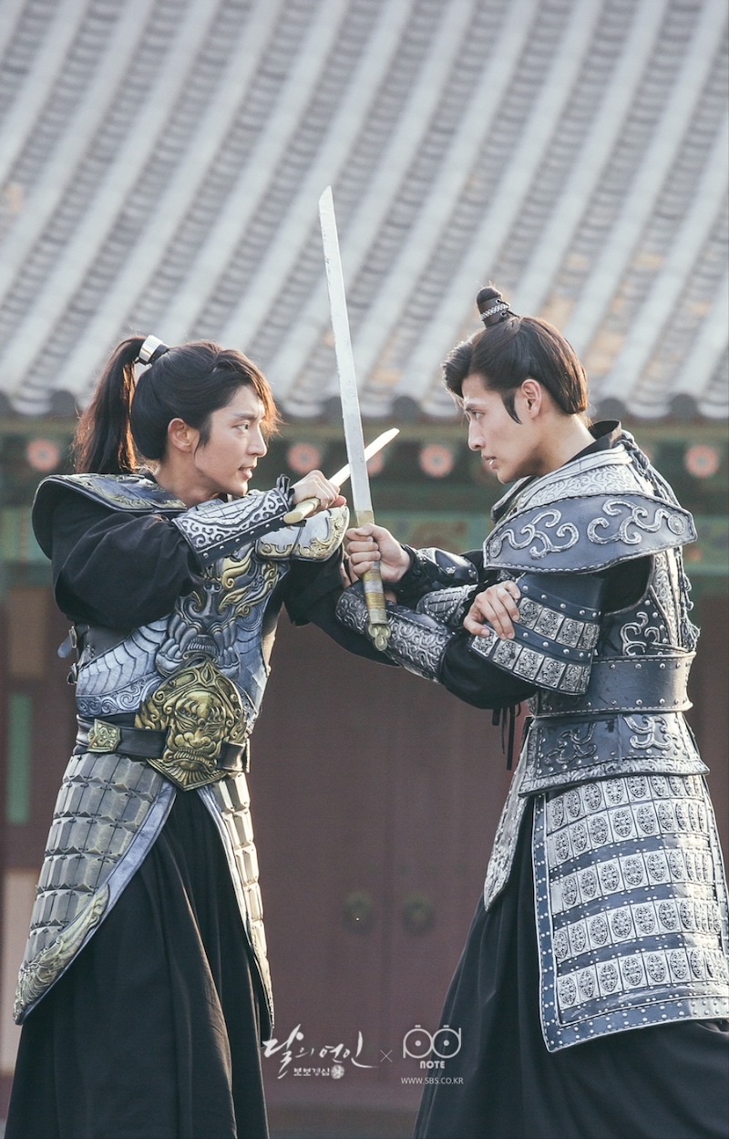 Wang So (Lee Joon-Gi) vs Wang Wook (Kang Ha-Neul) em Moon Lovers: Scarlet Heart Ryeo