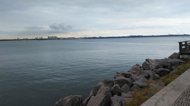 Praias de Vitória ES - Praia de Camburi - Píer de Iemanjá