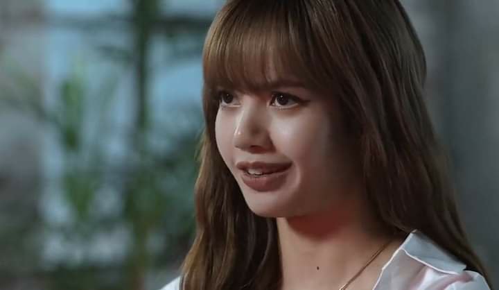 Blackpink Light Up the Sky Lisa