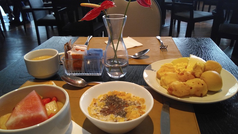 Onde ficar em Vitória Golden Tulip Porto Vitória Café da manhã