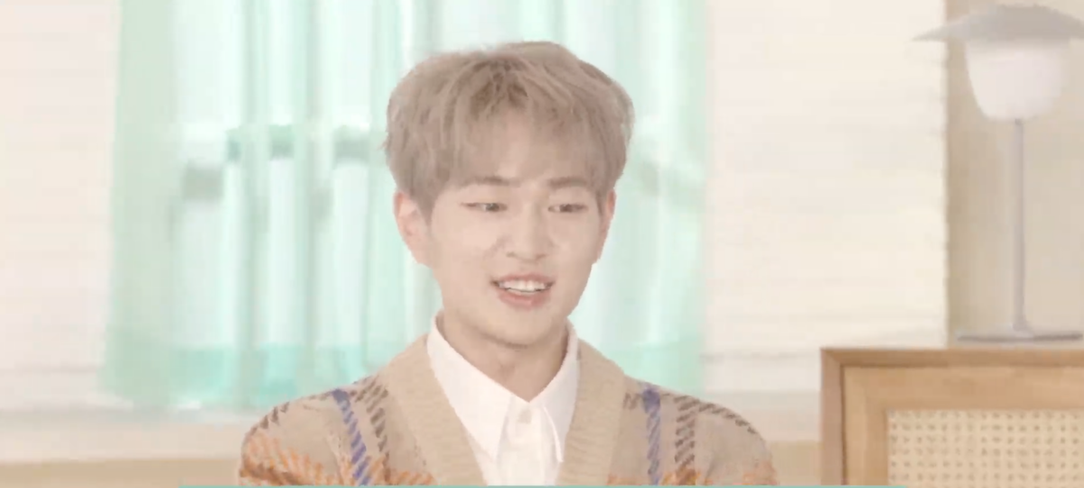 Onew, do SHINee durante Ringtone live