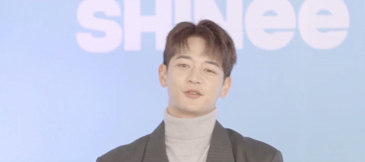 Minho, do SHINee durante Ringtone live