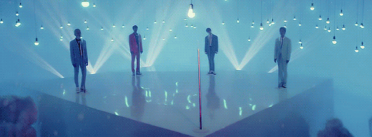 SHINee no MV da música "Our Page"