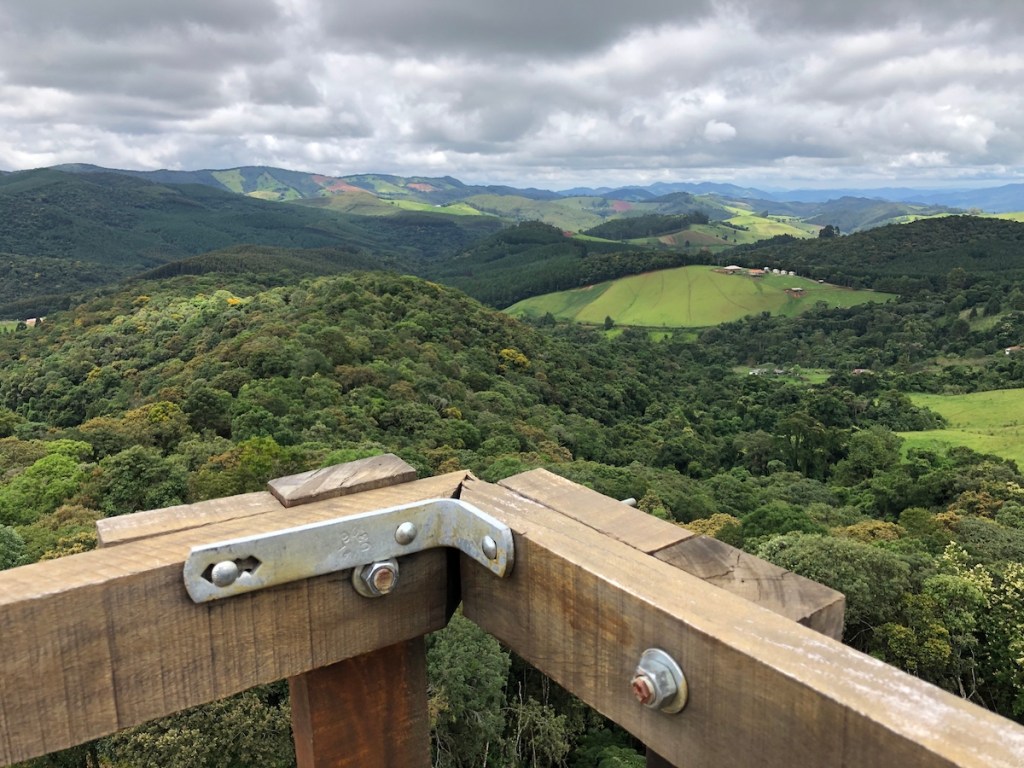 Mirante no Green Mountains Hotel é um dos mirantes do interior de Minas Gerais, a caminho de Monte Verde