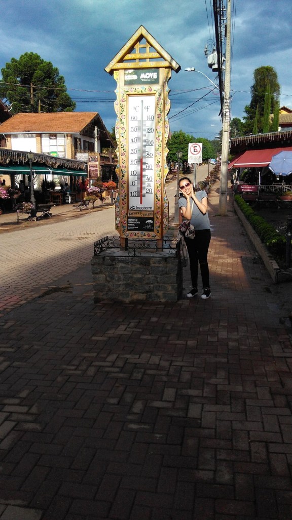 Termômetro no centrinho de em Monte Verde (MG)