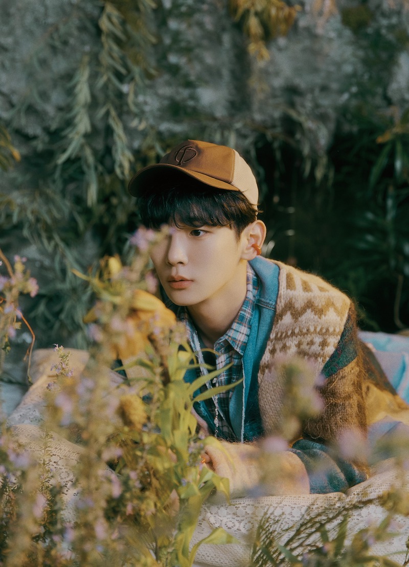 SHINee "Atlantis" Key