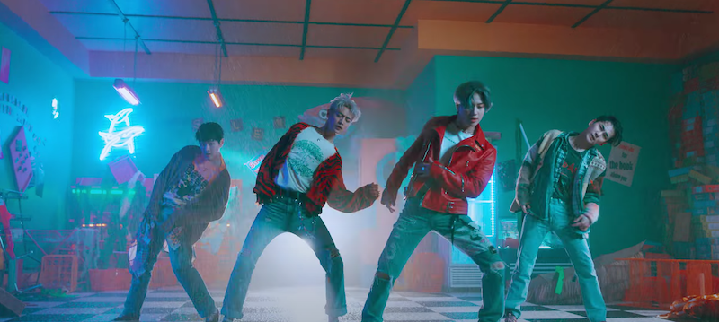SHINee em cena do MV de "Atlantis"