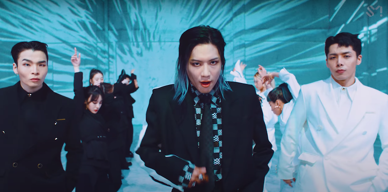 Cena do MV de "Advice" com comeback solo de Taemin