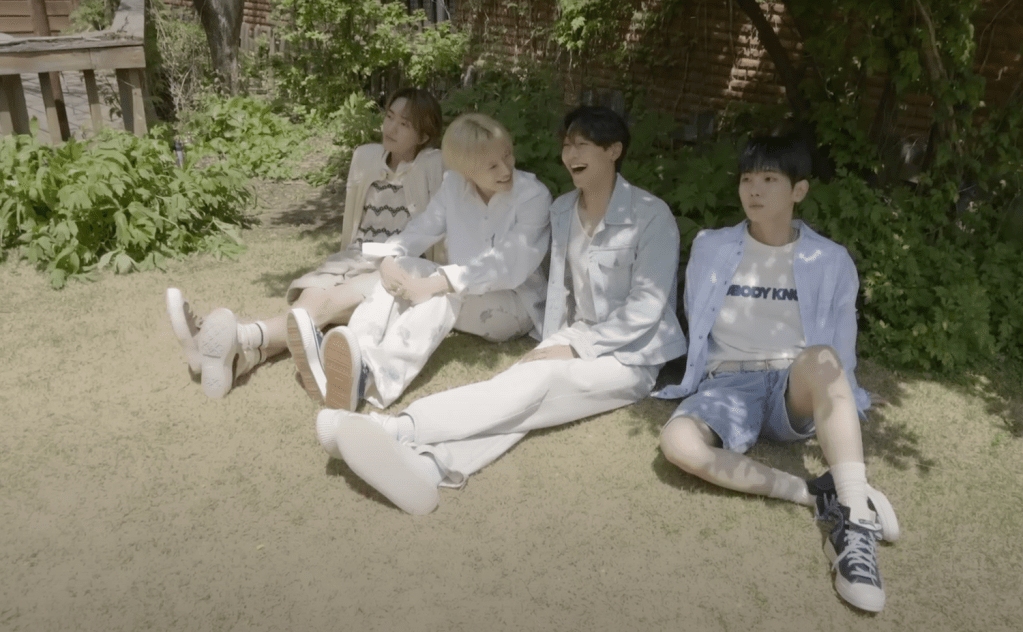 SHINee Day: foto Onew, Taemin, Minho e Key nos bastidores para a comemoração dos 15 anos de SHINee