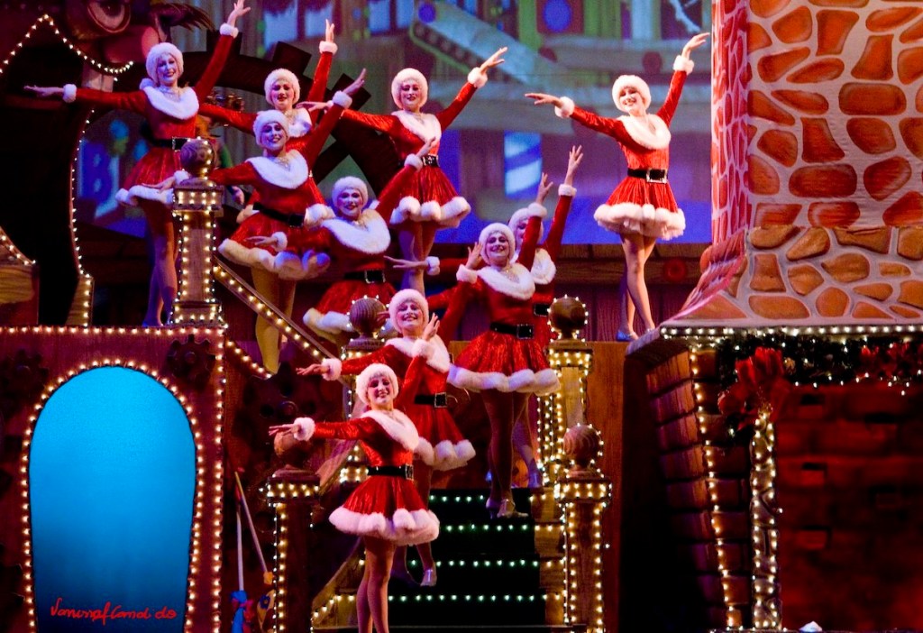 Apresentação da Fantástica Fábrica de Natal no Natal Luz Gramado