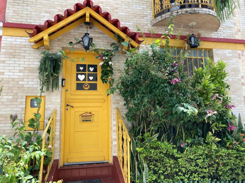 Fachada de uma das casinhas da Vila Portuguesa no bairro Liberdade em São Paulo
