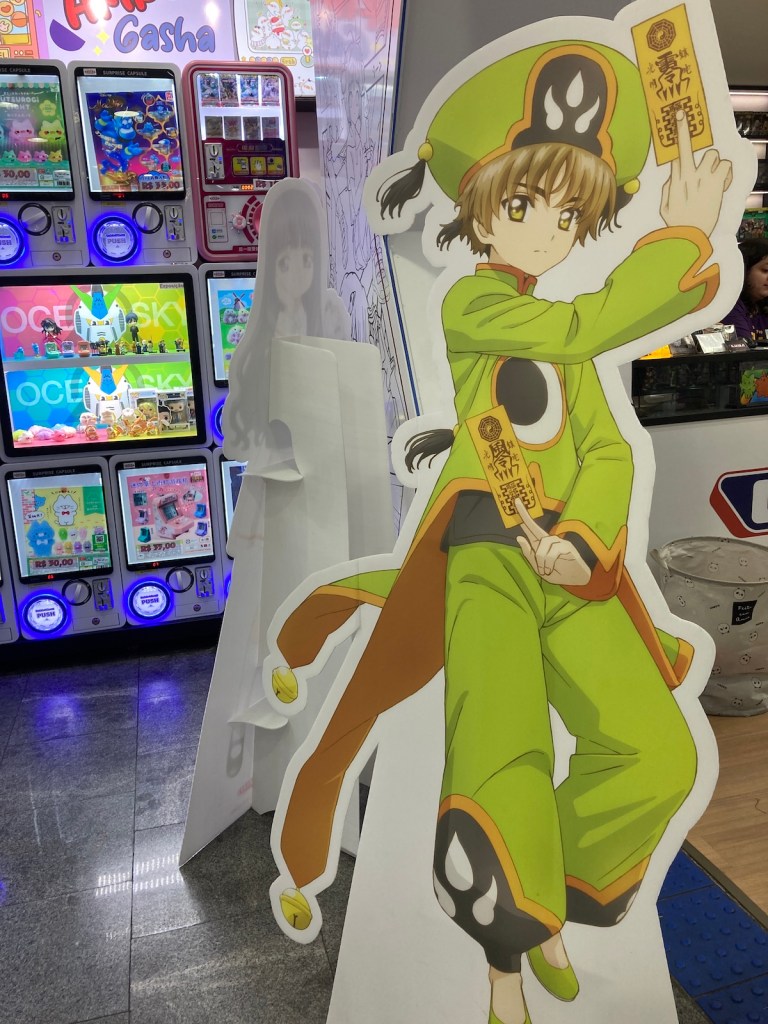 Imagem do Syaoran dentro do Sogo Plaza Shopping no bairro Liberdade em São Paulo