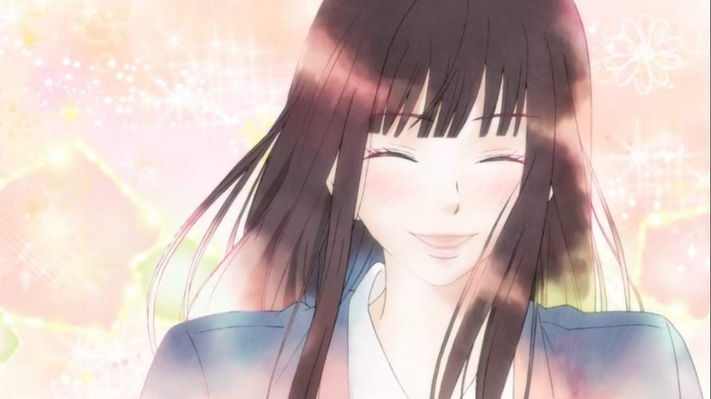 Imagem do anime Kimi ni Todoke com Sawako Kuronuma sorrindo com o rosto levemente vermelho