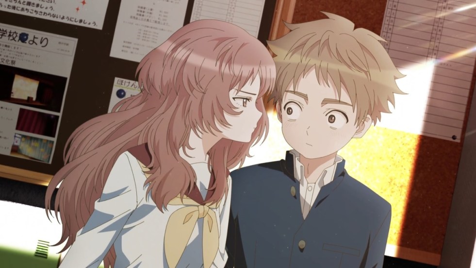 Cena do anime Suki na Ko ga Megane wo Wasureta com Mie se aproximando bem perto do rosto de Komura