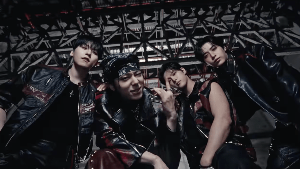 Review do álbum Won (原) do Oneus com 4 dos 5 membros no MV de "Grenade": Keonhee, Hwanwoong, Leedo e Xion