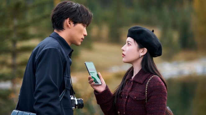 Review do K-Drama Can This Love Be Translated?: Sota Fukushi (Hiro Kurosawa) e Go Youn Jung (Cha Mu Hee) tentando se comunicar